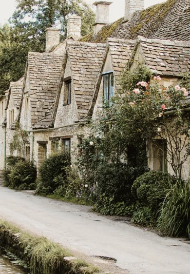 Region-de-los-Cotswolds-scaled