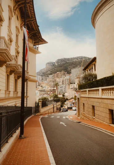 Rocher-de-Monaco_-scaled